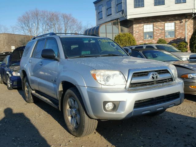 JTEBU14R478084987 - 2007 TOYOTA 4RUNNER SR SILVER photo 1