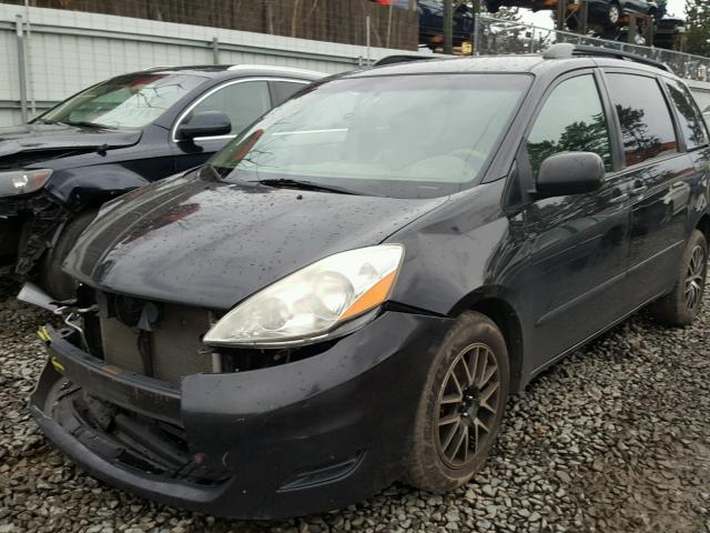 5TDZK23C48S133470 - 2008 TOYOTA SIENNA CE BLACK photo 2