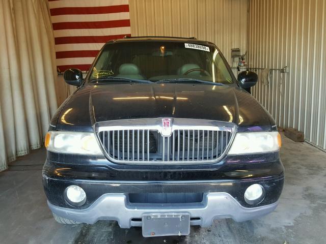 5LMRU27A2YLJ03199 - 2000 LINCOLN NAVIGATOR 黑色 照片 9