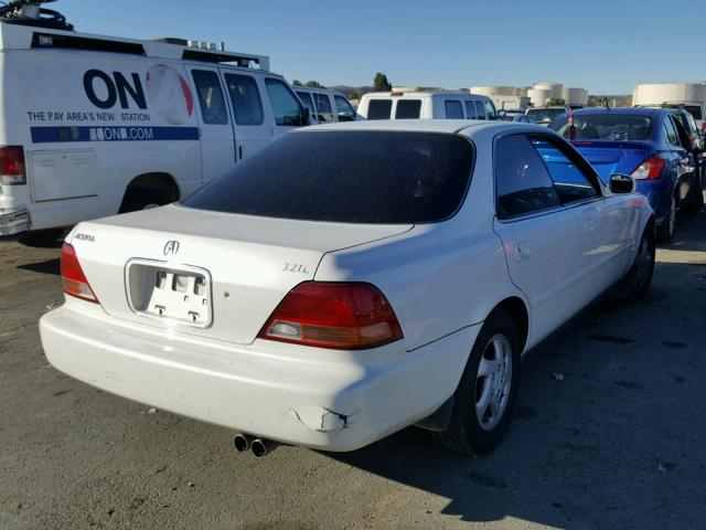 JH4UA364XVC003888 - 1997 ACURA 3.2TL WHITE photo 4