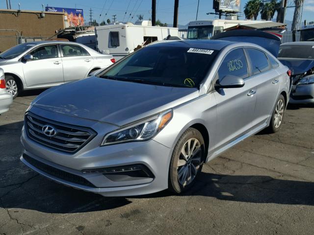 5NPE34AF0GH399075 - 2016 HYUNDAI SONATA SPO SILVER photo 2