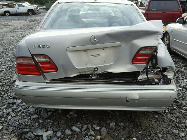 WDBJF65JX1B337867 - 2001 MERCEDES-BENZ E 320 SILVER photo 9