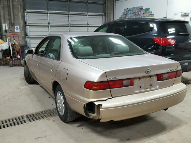 4T1BG22K5WU387608 - 1998 TOYOTA CAMRY CE GOLD photo 3