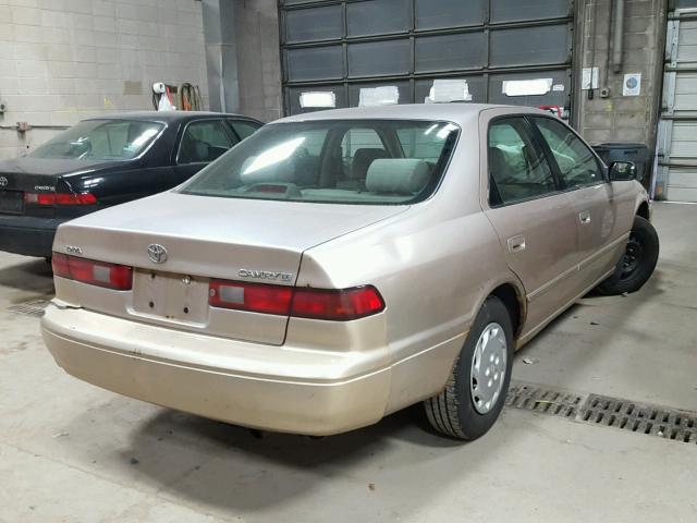 4T1BG22K5WU387608 - 1998 TOYOTA CAMRY CE GOLD photo 4