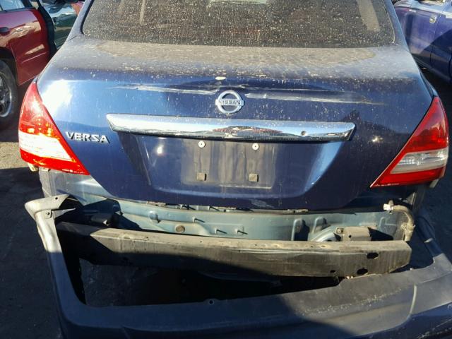 3N1BC11E98L350261 - 2008 NISSAN VERSA S BLUE photo 9