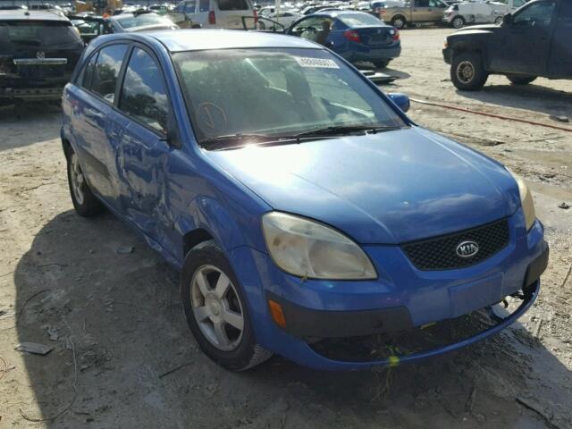 KNADE163666095810 - 2006 KIA RIO 5 BLUE photo 1