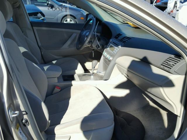 4T1BE46K99U411537 - 2009 TOYOTA CAMRY BASE GOLD photo 5