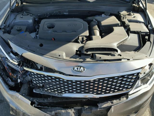 5XXGU4L31GG050639 - 2016 KIA OPTIMA EX GRAY photo 7