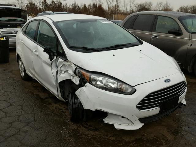 3FADP4BJ9FM191357 - 2015 FORD FIESTA SE WHITE photo 1