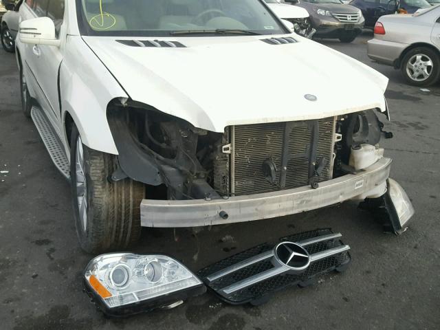 4JGBF7BE4BA626331 - 2011 MERCEDES-BENZ GL 450 4MA WHITE photo 9