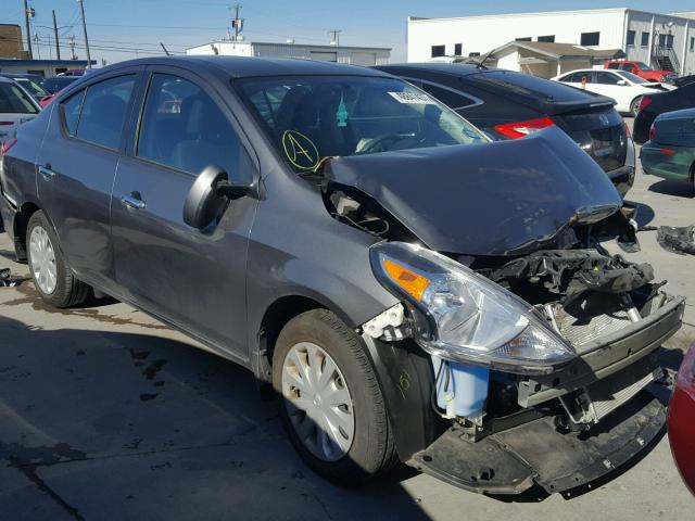 3N1CN7AP4GL893325 - 2016 NISSAN VERSA S GRAY photo 1