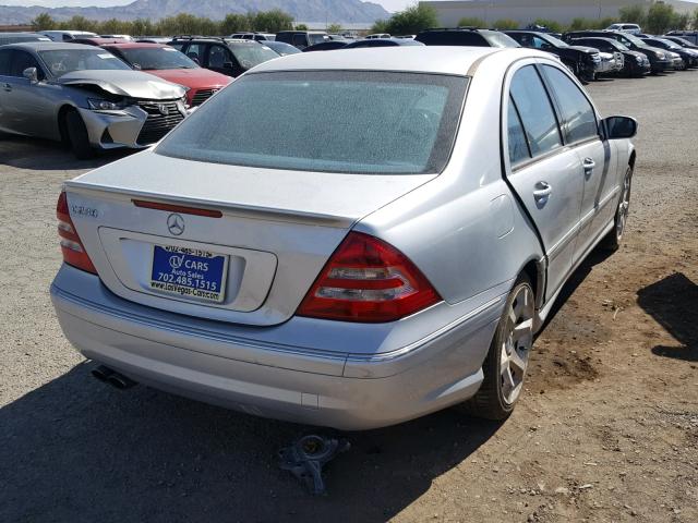 WDBRF52H67A919669 - 2007 MERCEDES-BENZ C 230 GRAY photo 4