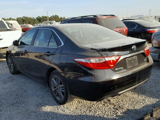 4T1BF1FK6FU483965 - 2015 TOYOTA CAMRY LE 黑色 照片 3