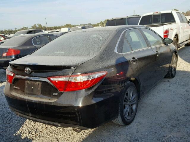 4T1BF1FK6FU483965 - 2015 TOYOTA CAMRY LE BLACK photo 4