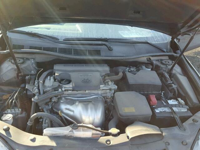 4T1BF1FK6FU483965 - 2015 TOYOTA CAMRY LE 黑色 照片 7