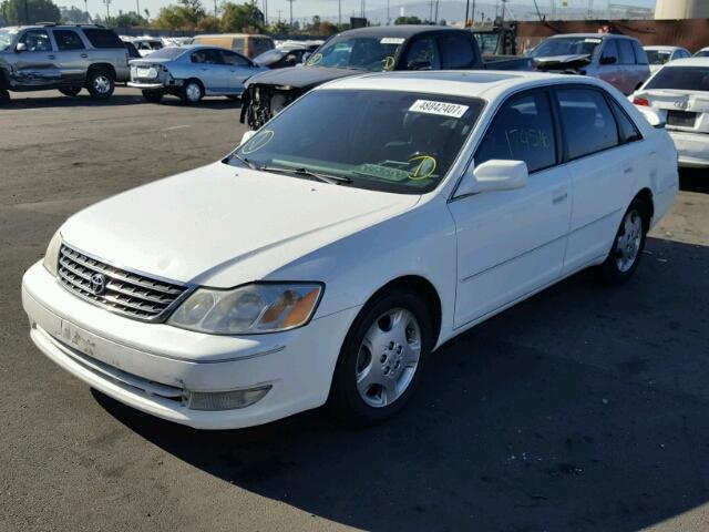 4T1BF28B63U304824 - 2003 TOYOTA AVALON XL WHITE photo 2