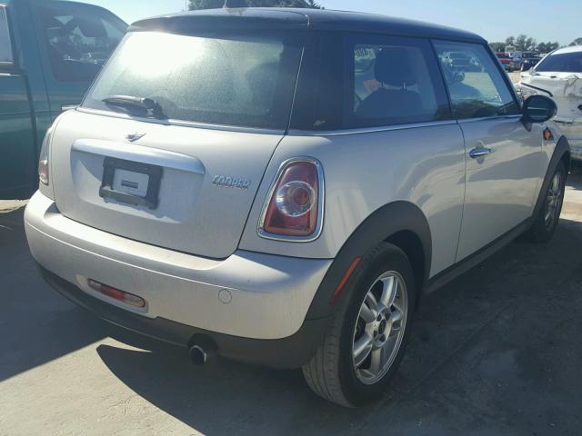 WMWSU3C52DT691796 - 2013 MINI COOPER SILVER photo 4