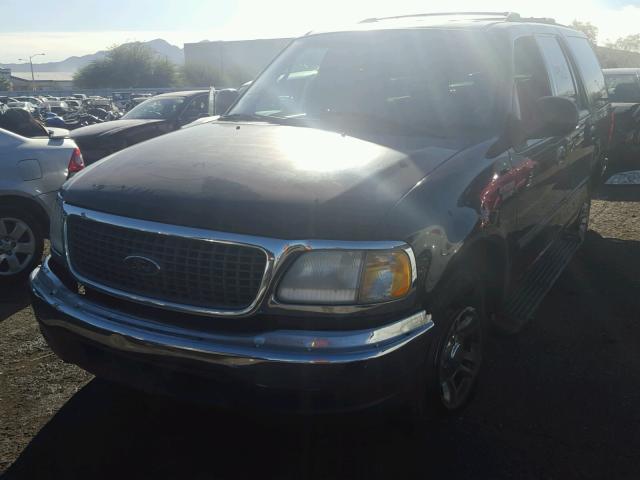 1FMRU1562YLB96012 - 2000 FORD EXPEDITION BLACK photo 2