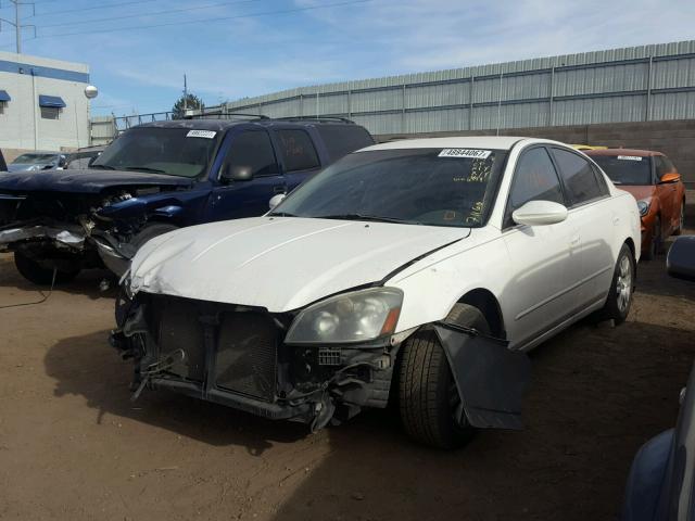 1N4AL11DX5C326449 - 2005 NISSAN ALTIMA S WHITE photo 2