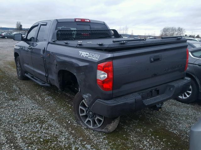 5TFBY5F13HX655187 - 2017 TOYOTA TUNDRA DOU GRAY photo 3