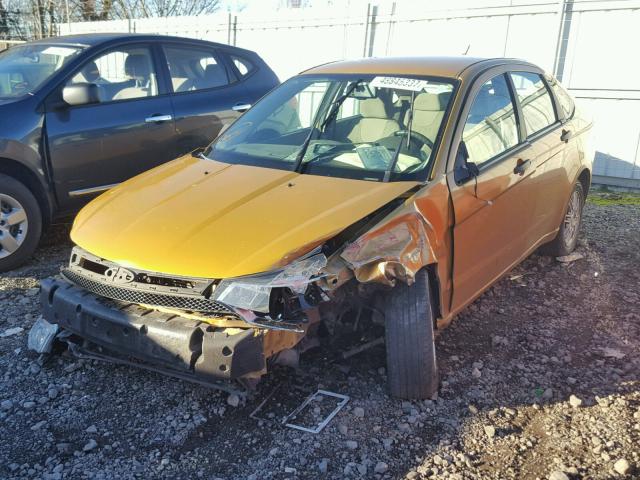 1FAHP35N39W107662 - 2009 FORD FOCUS SE GOLD photo 2