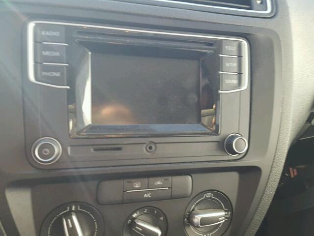 3VW2B7AJ3HM217647 - 2017 VOLKSWAGEN JETTA S 白色 照片 9