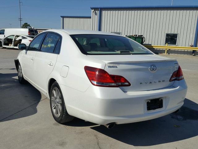 4T1BK36B67U229293 - 2007 TOYOTA AVALON XL WHITE photo 3