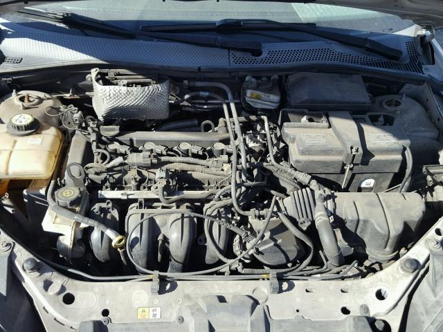 1FAFP34N86W190106 - 2006 FORD FOCUS ZX4 SILVER photo 7