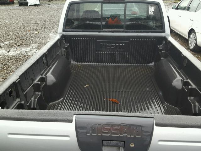 1N6DD26S41C329405 - 2001 NISSAN FRONTIER K SILVER photo 6