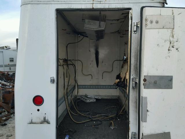 1G9PT14225A125211 - 1995 UTILITY REEFER WHITE photo 6