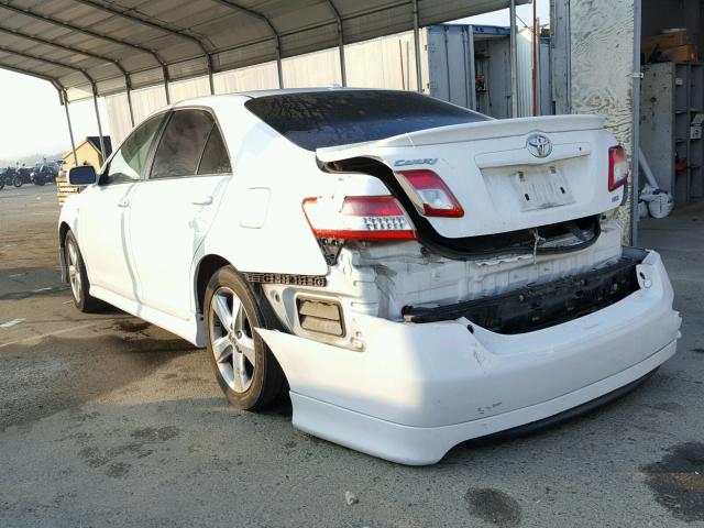 4T1BF3EK3BU687727 - 2011 TOYOTA CAMRY BASE WHITE photo 3