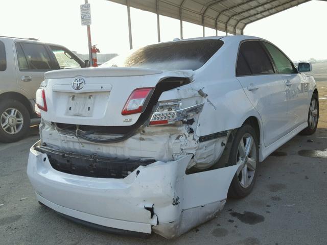 4T1BF3EK3BU687727 - 2011 TOYOTA CAMRY BASE WHITE photo 4