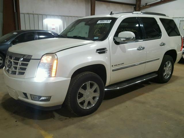 1GYEC63837R359084 - 2007 CADILLAC ESCALADE L WHITE photo 2