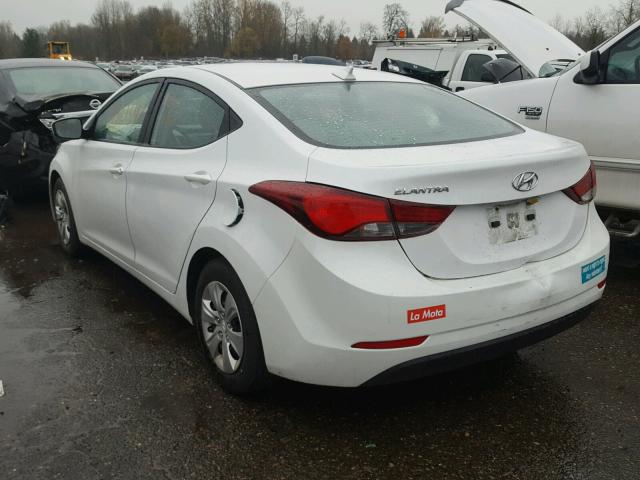 5NPDH4AE4GH753491 - 2016 HYUNDAI ELANTRA SE WHITE photo 3