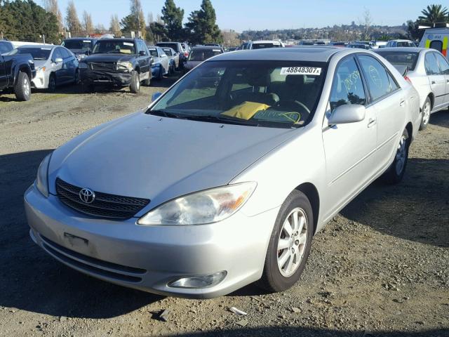 4T1BF32K14U069331 - 2004 TOYOTA CAMRY LE ვერცხლისფერი ფოტო 2