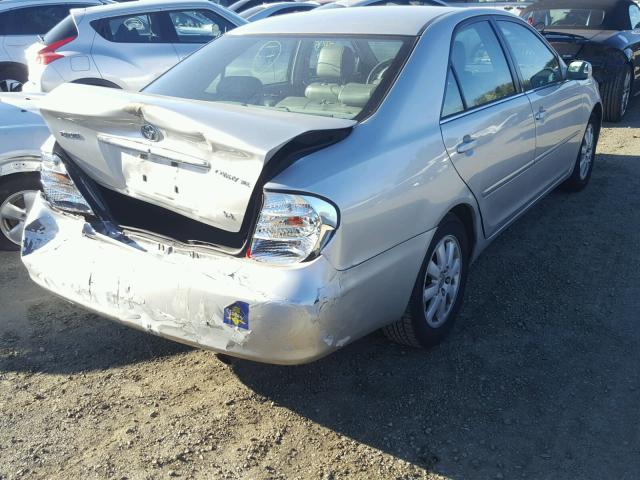 4T1BF32K14U069331 - 2004 TOYOTA CAMRY LE ვერცხლისფერი ფოტო 4