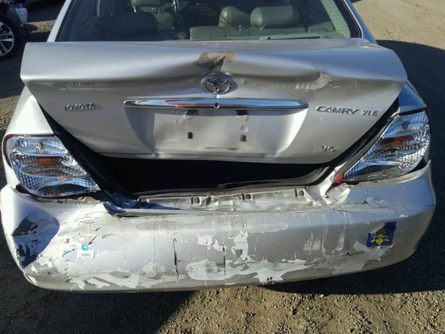 4T1BF32K14U069331 - 2004 TOYOTA CAMRY LE SILVER photo 9