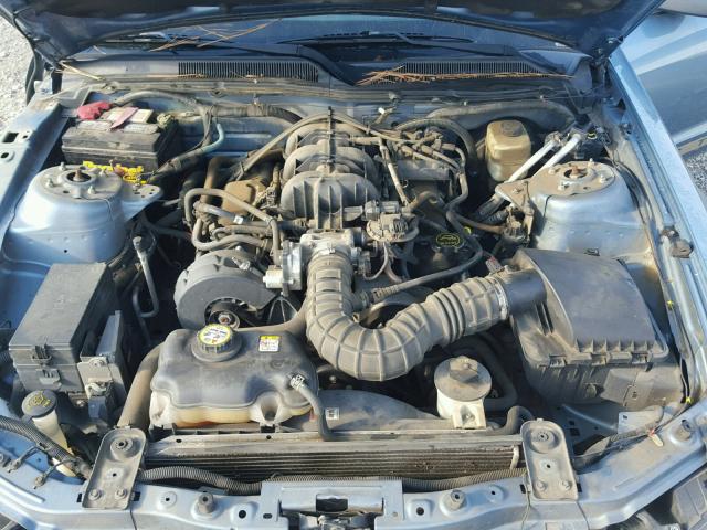 1ZVFT84N755244015 - 2005 FORD MUSTANG BLUE photo 7