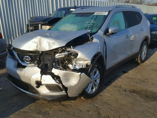 KNMAT2MT8FP527862 - 2015 NISSAN ROGUE S SILVER photo 2