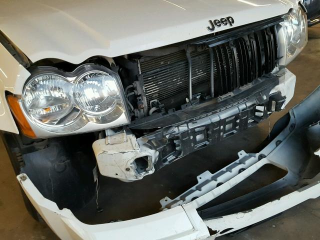 1J4HR48N26C223822 - 2006 JEEP GRAND CHER WHITE photo 9