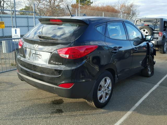 KM8JT3AB0BU121115 - 2011 HYUNDAI TUCSON GL BLACK photo 4