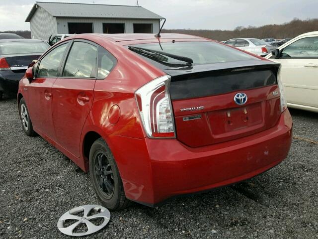 JTDKN3DU5D5595512 - 2013 TOYOTA PRIUS RED photo 3