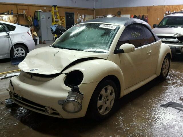 3VWCK21Y73M330675 - 2003 VOLKSWAGEN NEW BEETLE WHITE photo 2