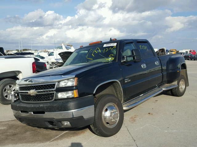 1GCJK33D17F138037 - 2007 CHEVROLET SILVERADO BLACK photo 2