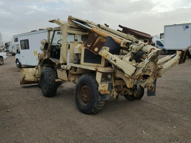 1FG999993HM450390 - 1987 FREIGHTLINER UNIMOG TAN photo 3