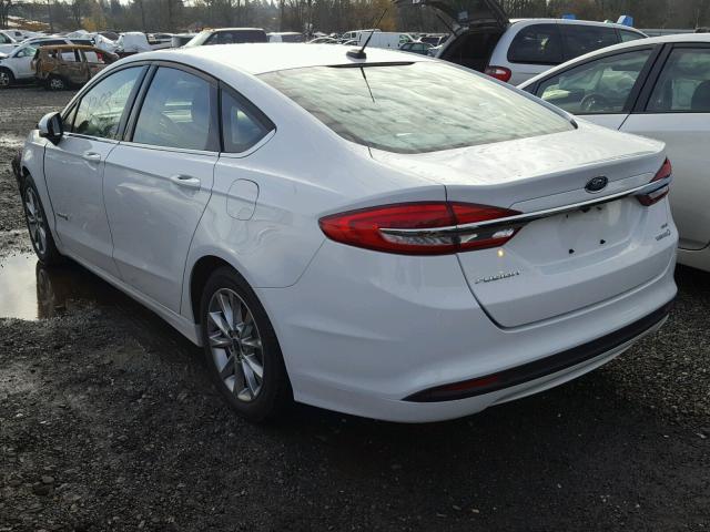 3FA6P0LU0HR381256 - 2017 FORD FUSION SE WHITE photo 3