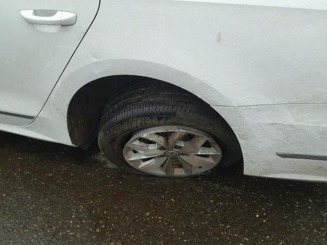 1VWAT7A37GC035430 - 2016 VOLKSWAGEN PASSAT S თეთრი ფოტო 9