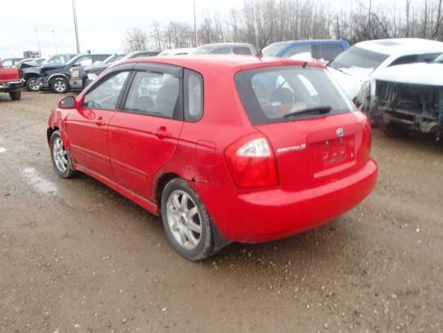 KNAFE161055069313 - 2005 KIA SPECTRA5 RED photo 3