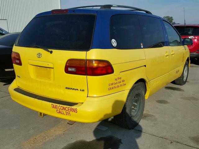 4T3ZF13C2XU125461 - 1999 TOYOTA SIENNA LE YELLOW photo 4