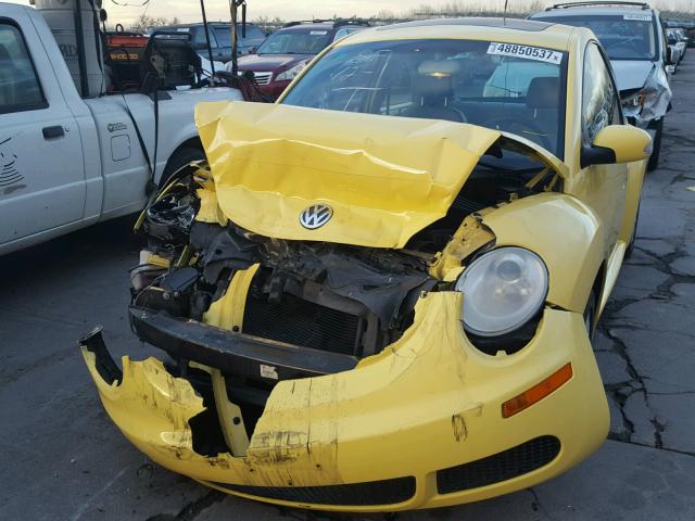 3VWRW31C86M416493 - 2006 VOLKSWAGEN NEW BEETLE 黄色 照片 2